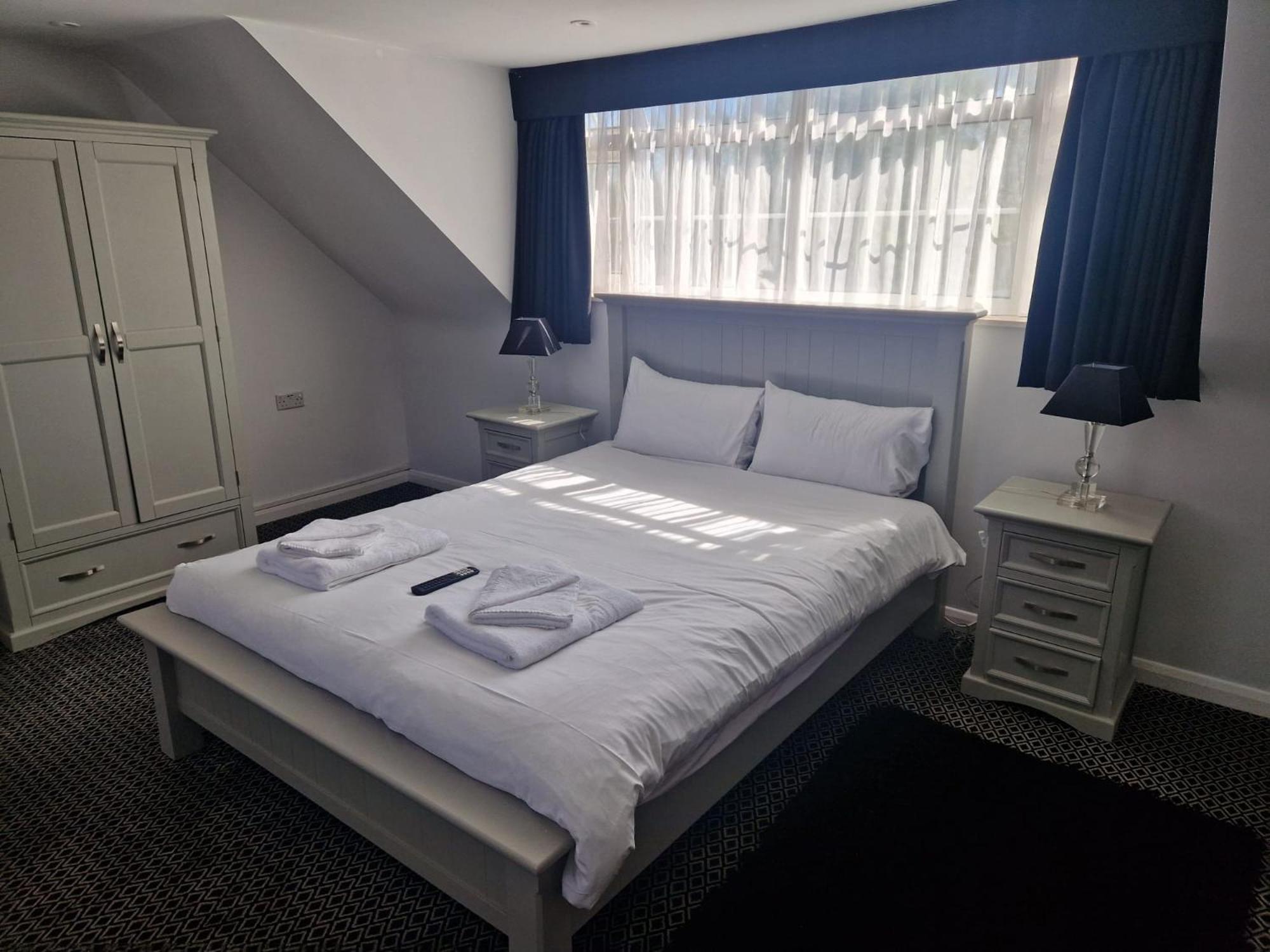 The Riverside House Hotel Mildenhall Eksteriør billede